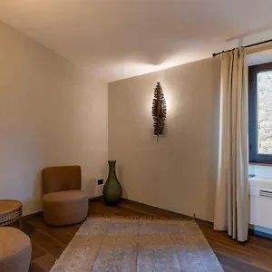  Farm stay Palazzo Massaini - Le Scuderie